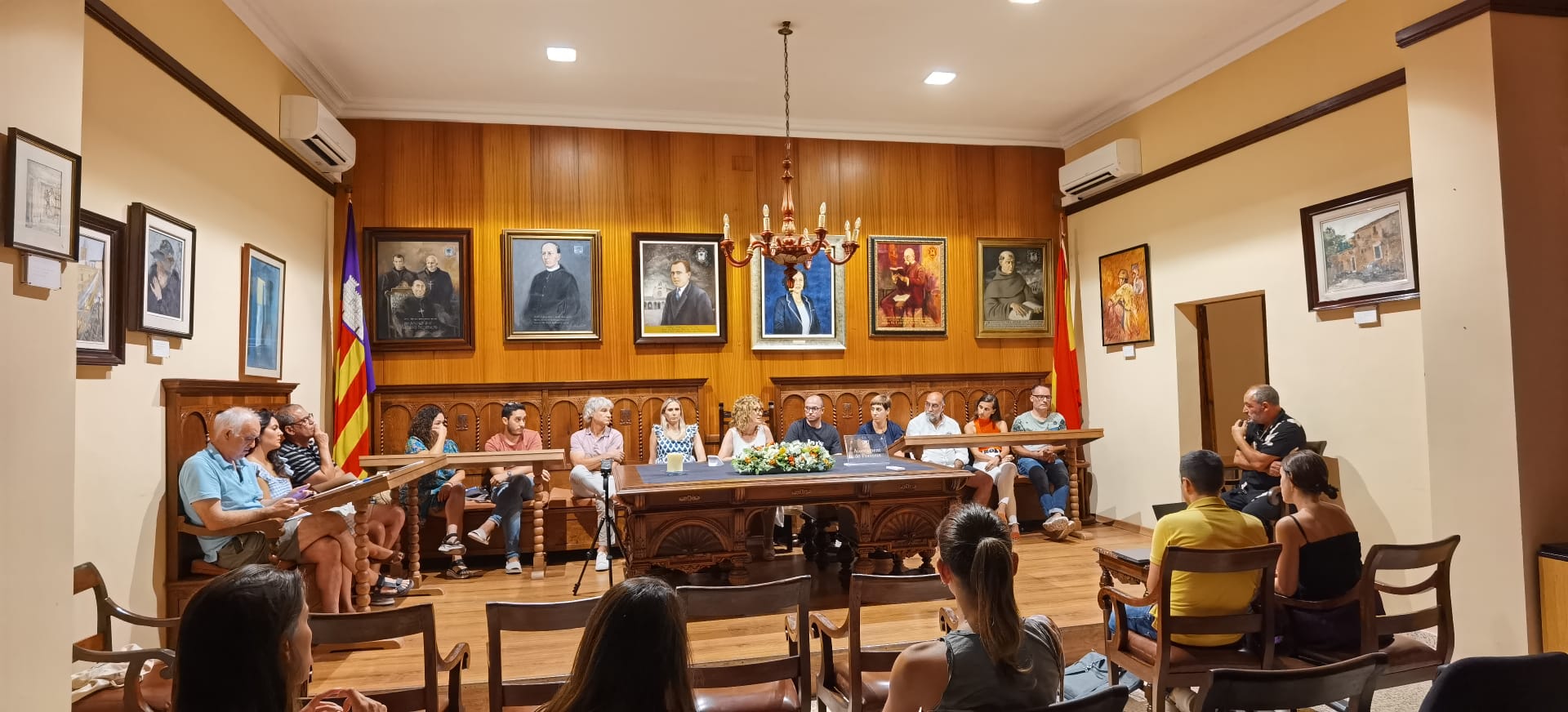 MÉS PER PORRERES PROPOSA QUE LES ENTITATS NO HAGIN DE PAGAR PER FER UNA ACTIVITAT I QUE LES EMPRESES PAGUIN PER LLOGAR N’HEREVETA